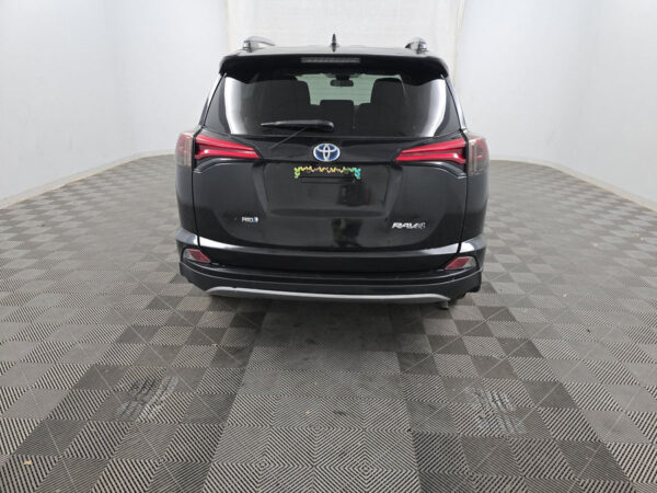2018 Toyota RAV4 Hybrid LE