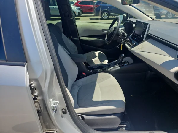 2021 Toyota Corolla LE Sedan