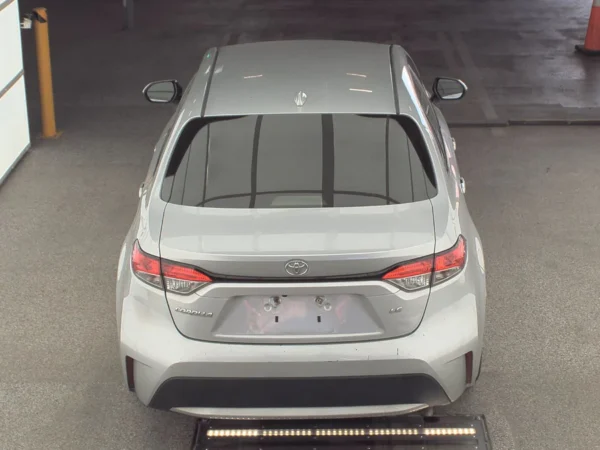 2021 Toyota Corolla LE Sedan