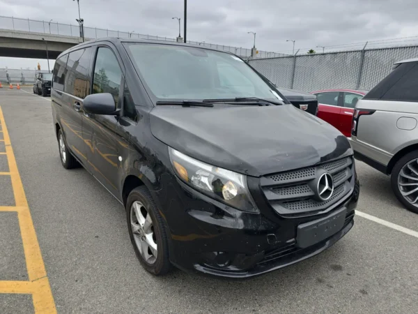 2018 Mercedes-Benz Metris Passenger Van 126.0" WB