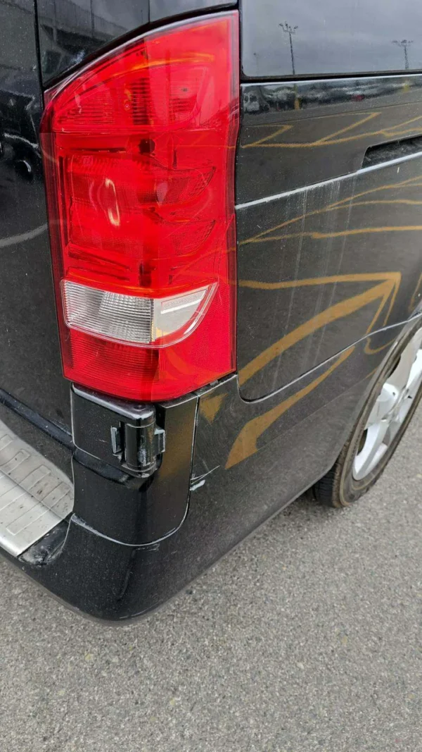 2018 Mercedes-Benz Metris Passenger Van 126.0" WB