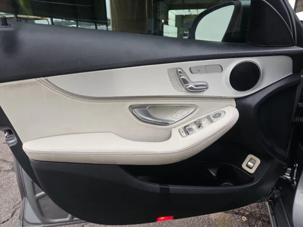 2015 Mercedes-Benz C 300 Sedan
