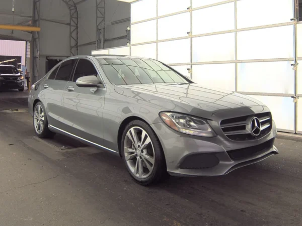 2015 Mercedes-Benz C 300 Sedan