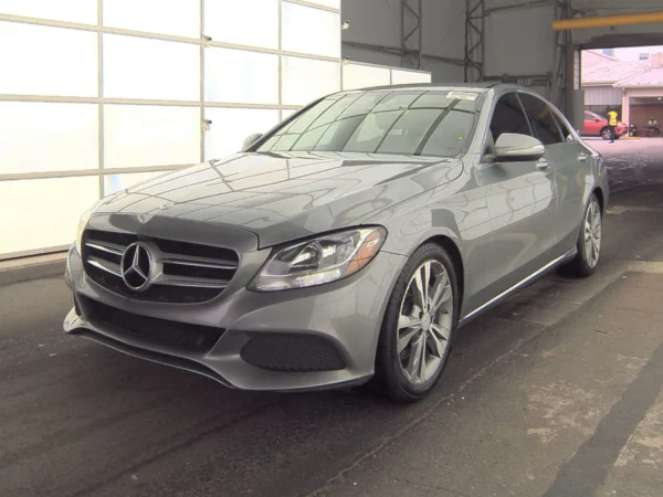 2015 Mercedes-Benz C 300 Sedan